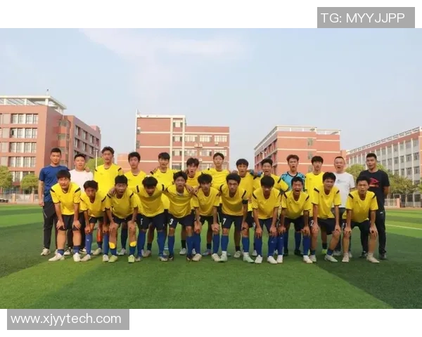 2014年上海校园足球盛事回顾与发展展望：推动青少年足球热潮的关键时刻